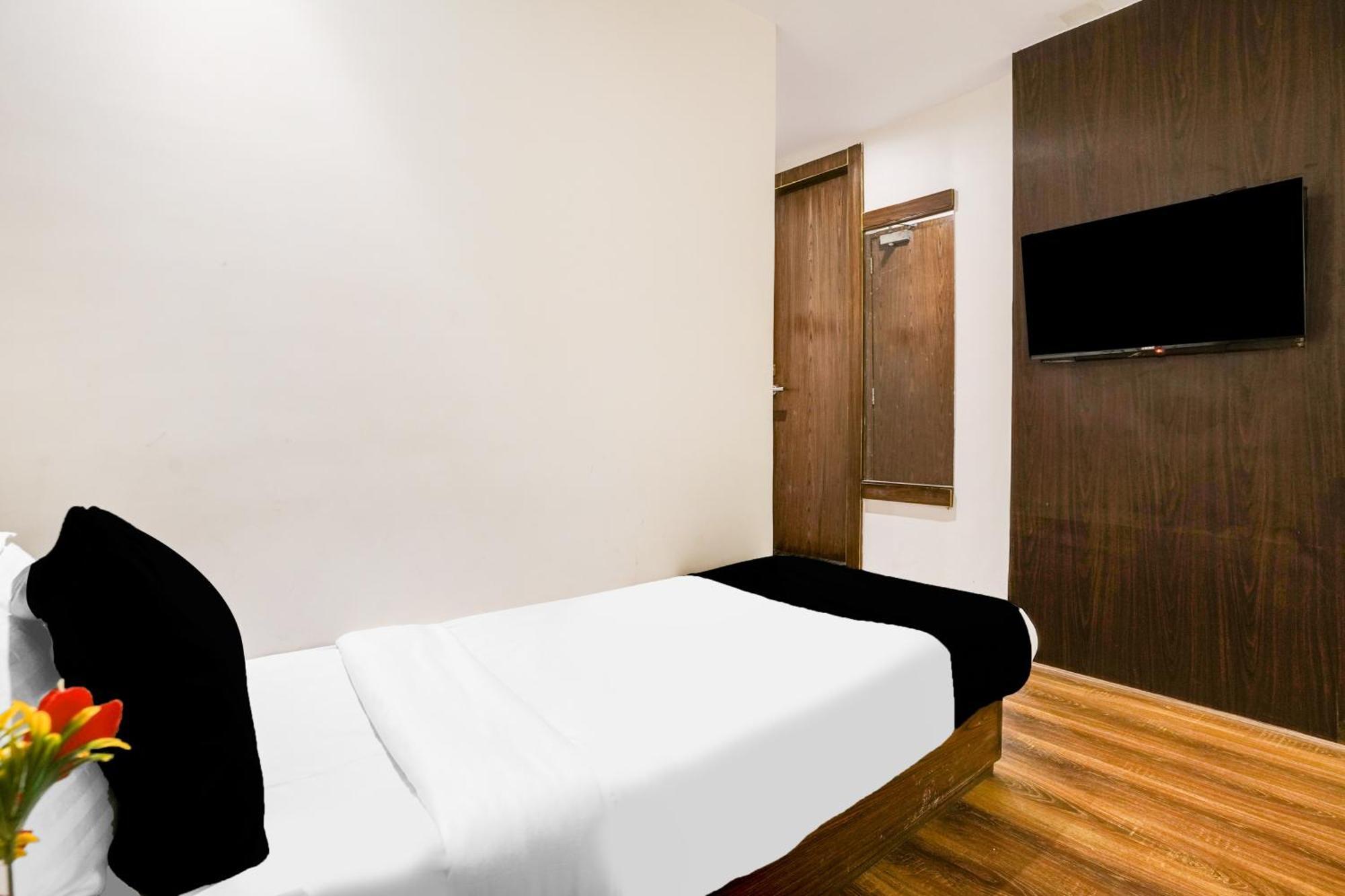 Super Collection O Andheri Near Western Express Highway Mumbai Bagian luar foto