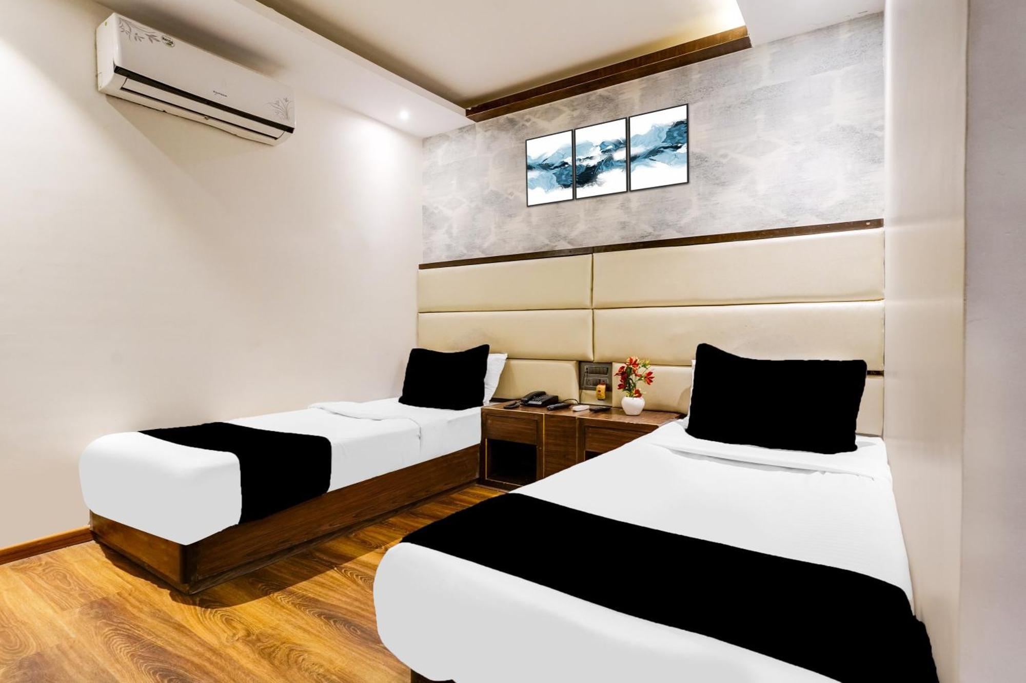 Super Collection O Andheri Near Western Express Highway Mumbai Bagian luar foto