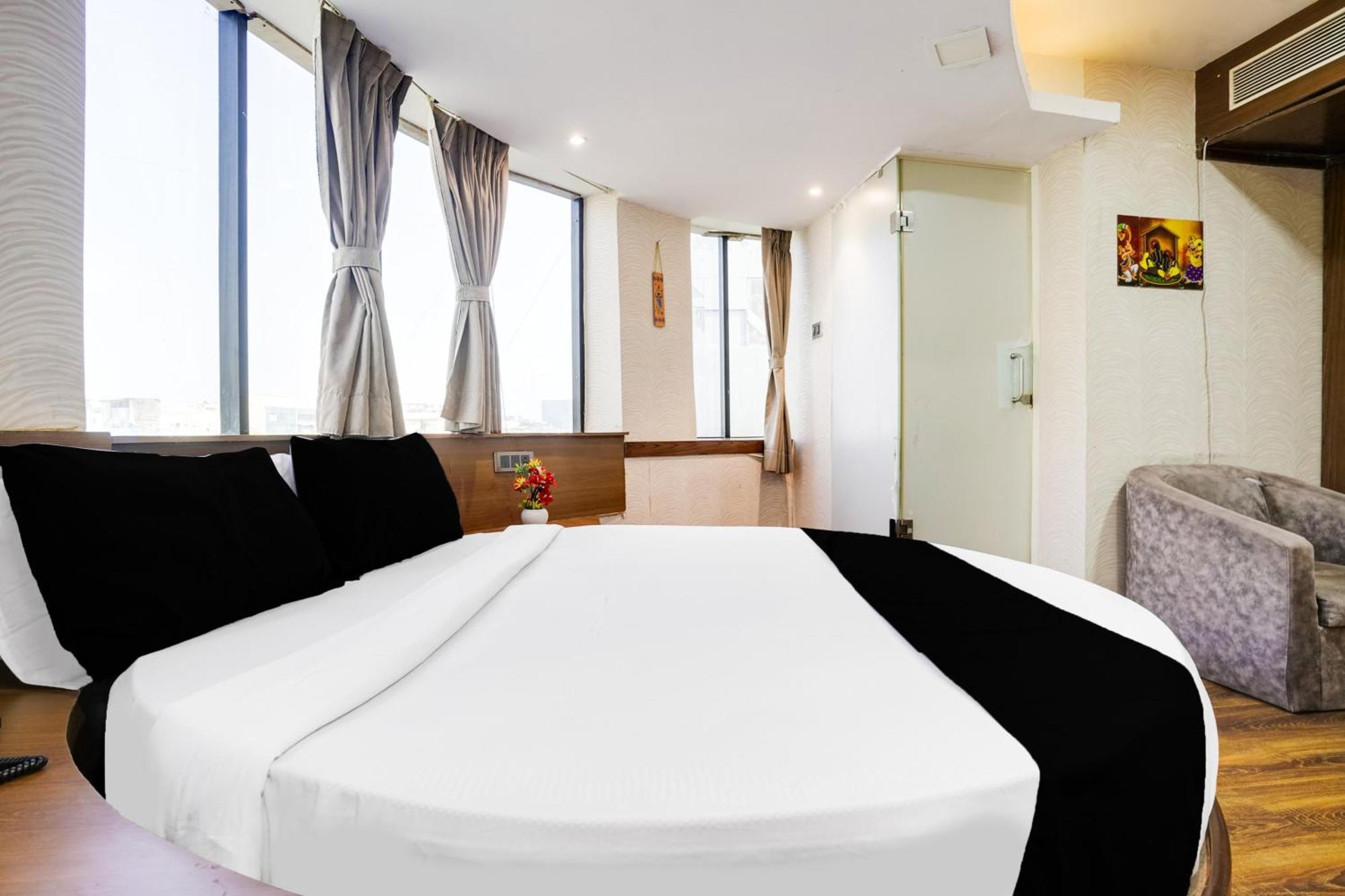 Super Collection O Andheri Near Western Express Highway Mumbai Bagian luar foto