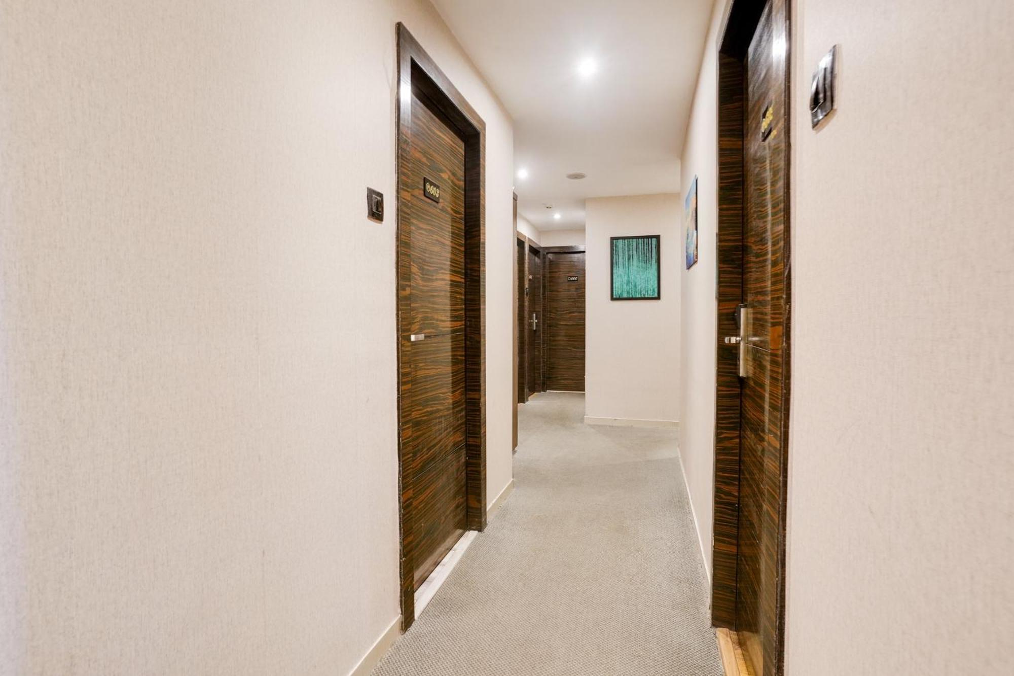 Super Collection O Andheri Near Western Express Highway Mumbai Bagian luar foto