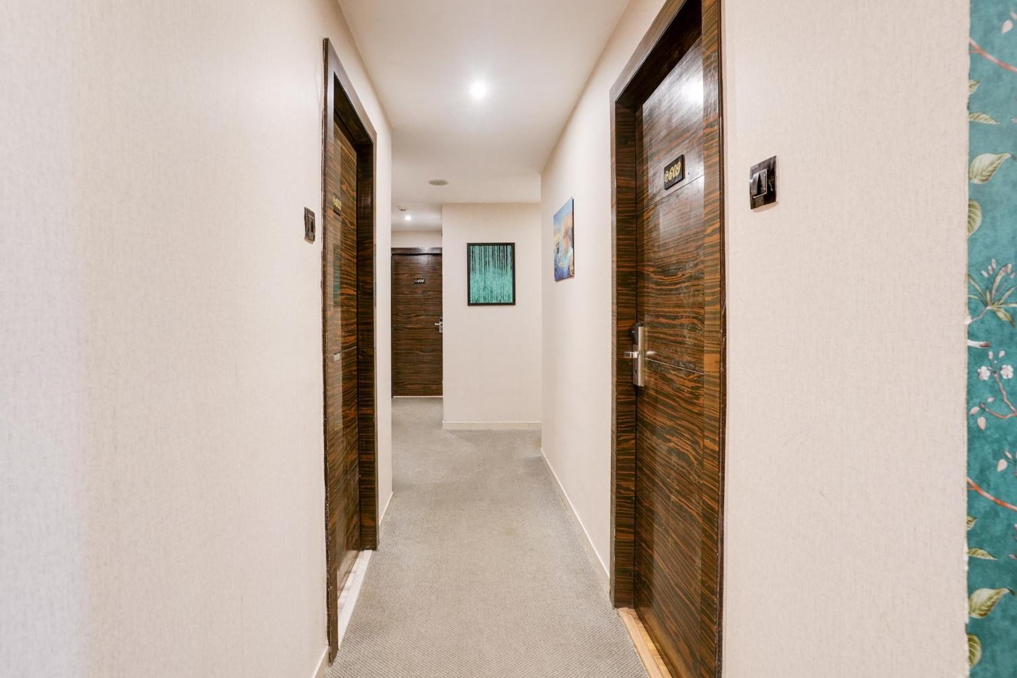 Super Collection O Andheri Near Western Express Highway Mumbai Bagian luar foto